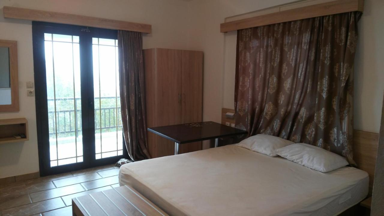 Psarou Apartments Paralia Skotinis Ngoại thất bức ảnh