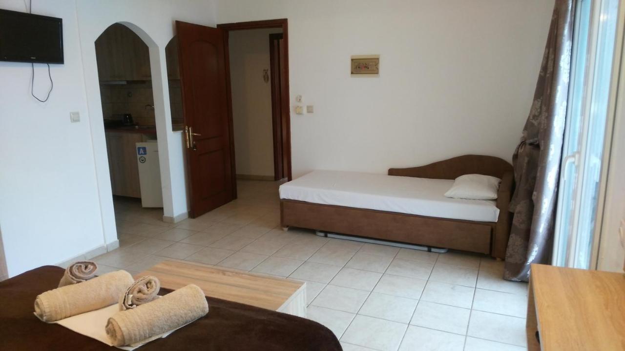 Psarou Apartments Paralia Skotinis Ngoại thất bức ảnh